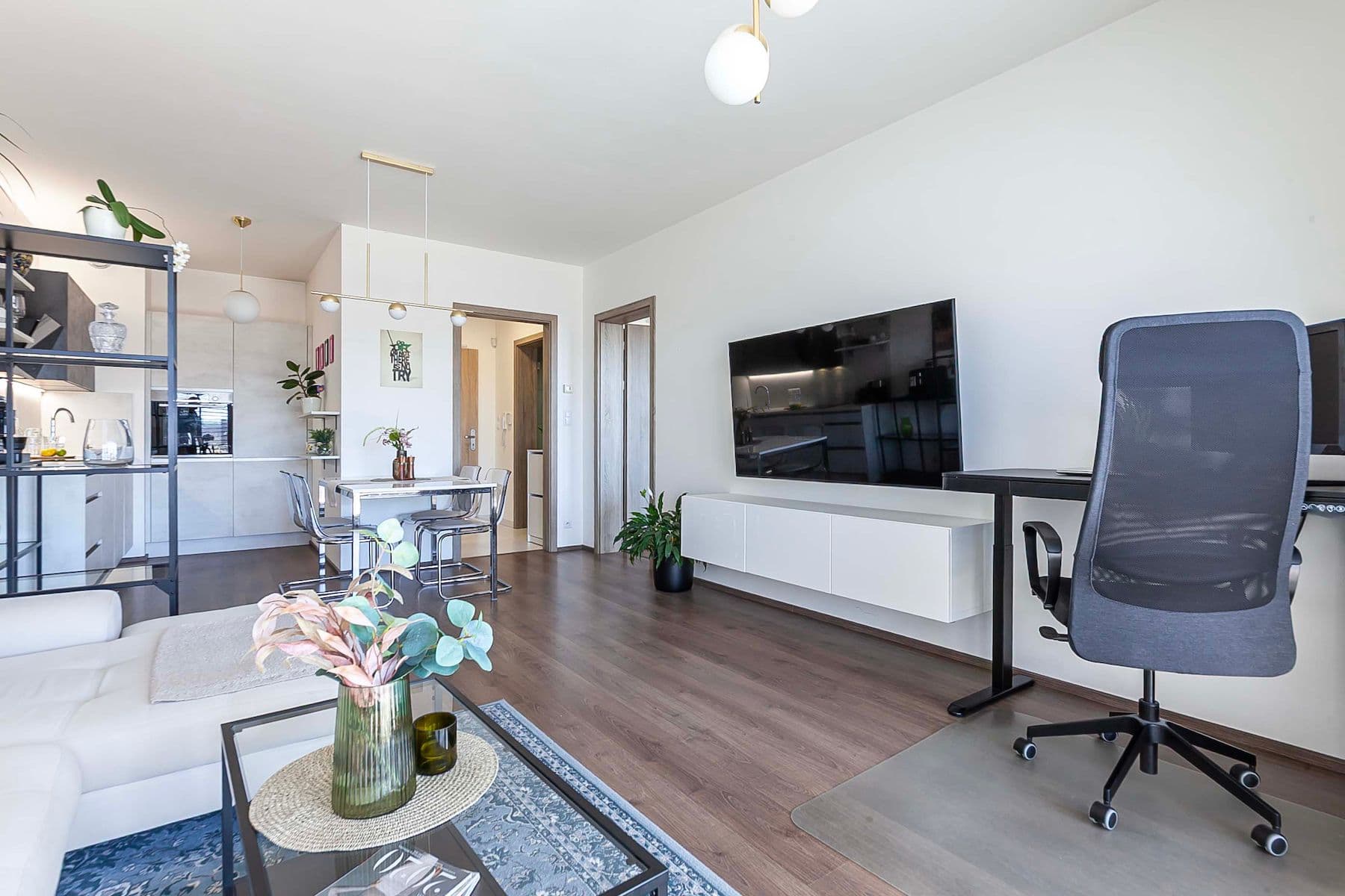 Prodej bytu 2+kk 88 m², Zimova, Praha, Praha Prodej bytu 2+kk 88 m², Zimova, Praha, Praha