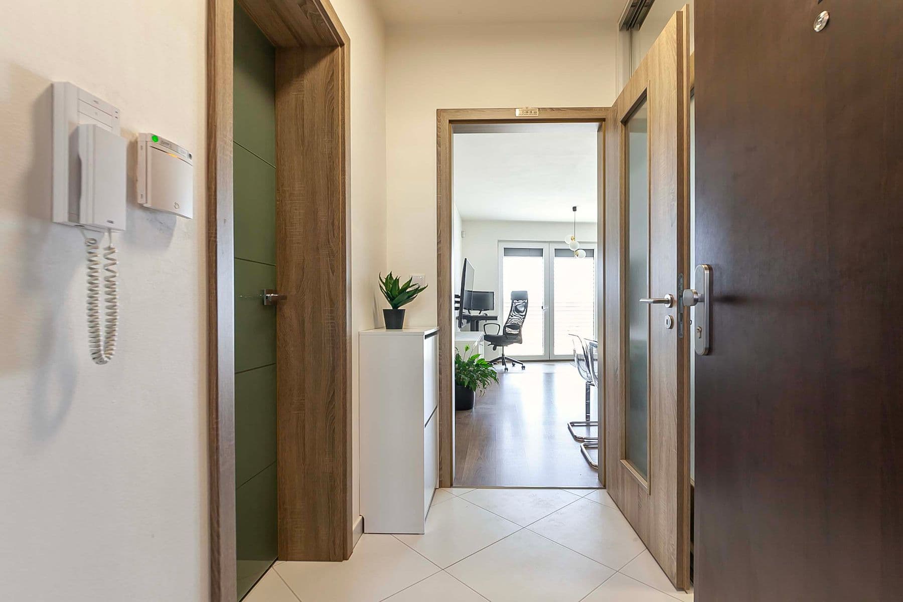 Prodej bytu 2+kk 88 m², Zimova, Praha, Praha Prodej bytu 2+kk 88 m², Zimova, Praha, Praha