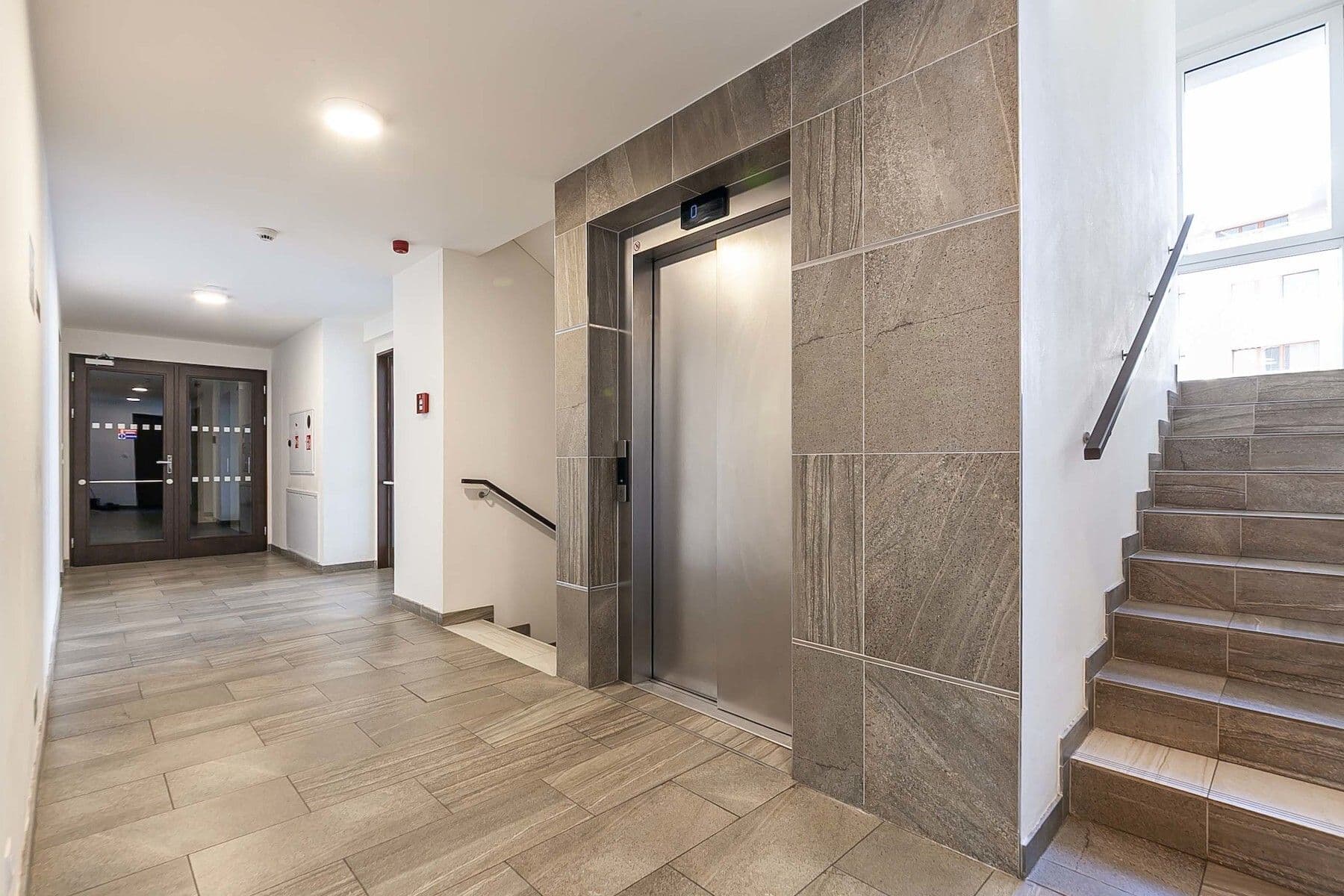 Prodej bytu 2+kk 88 m², Zimova, Praha, Praha Prodej bytu 2+kk 88 m², Zimova, Praha, Praha