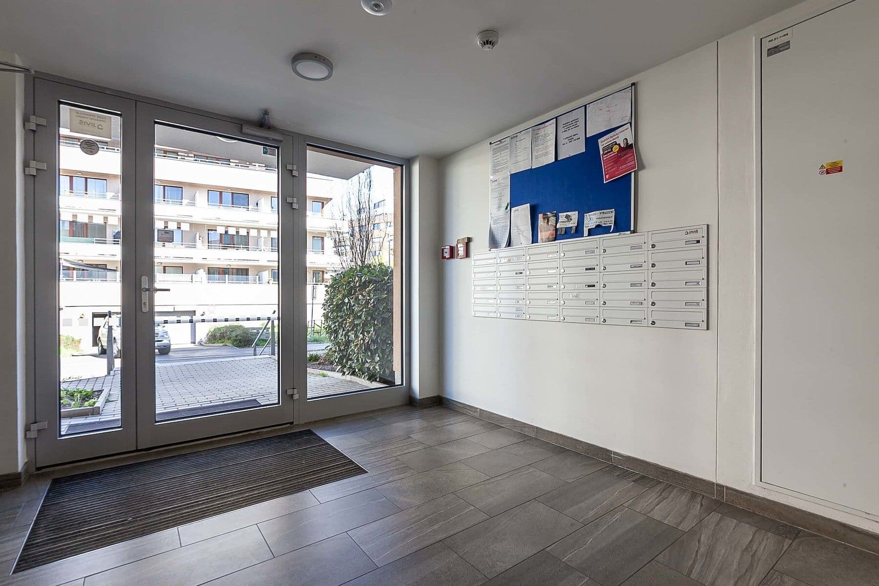 Prodej bytu 2+kk 88 m², Zimova, Praha, Praha Prodej bytu 2+kk 88 m², Zimova, Praha, Praha