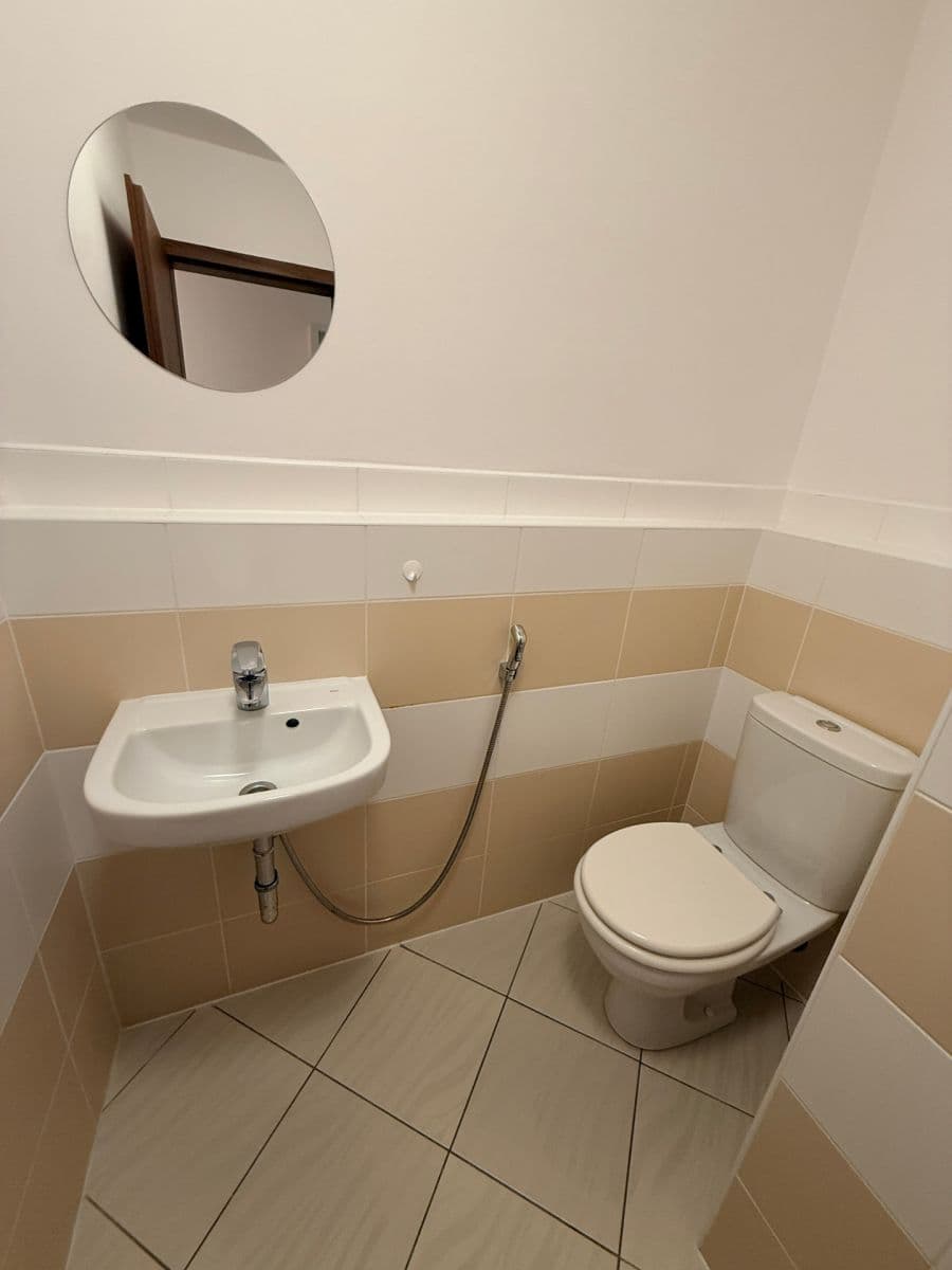 Pronájem bytu 3+kk 100 m², Českodubská, Praha, Praha Pronájem bytu 3+kk 100 m², Českodubská, Praha, Praha