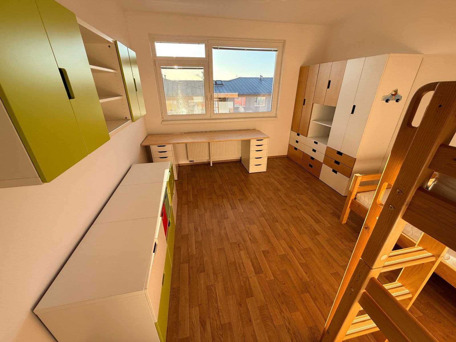 Pronájem bytu 3+kk 100 m², Českodubská, Praha, Praha Pronájem bytu 3+kk 100 m², Českodubská, Praha, Praha