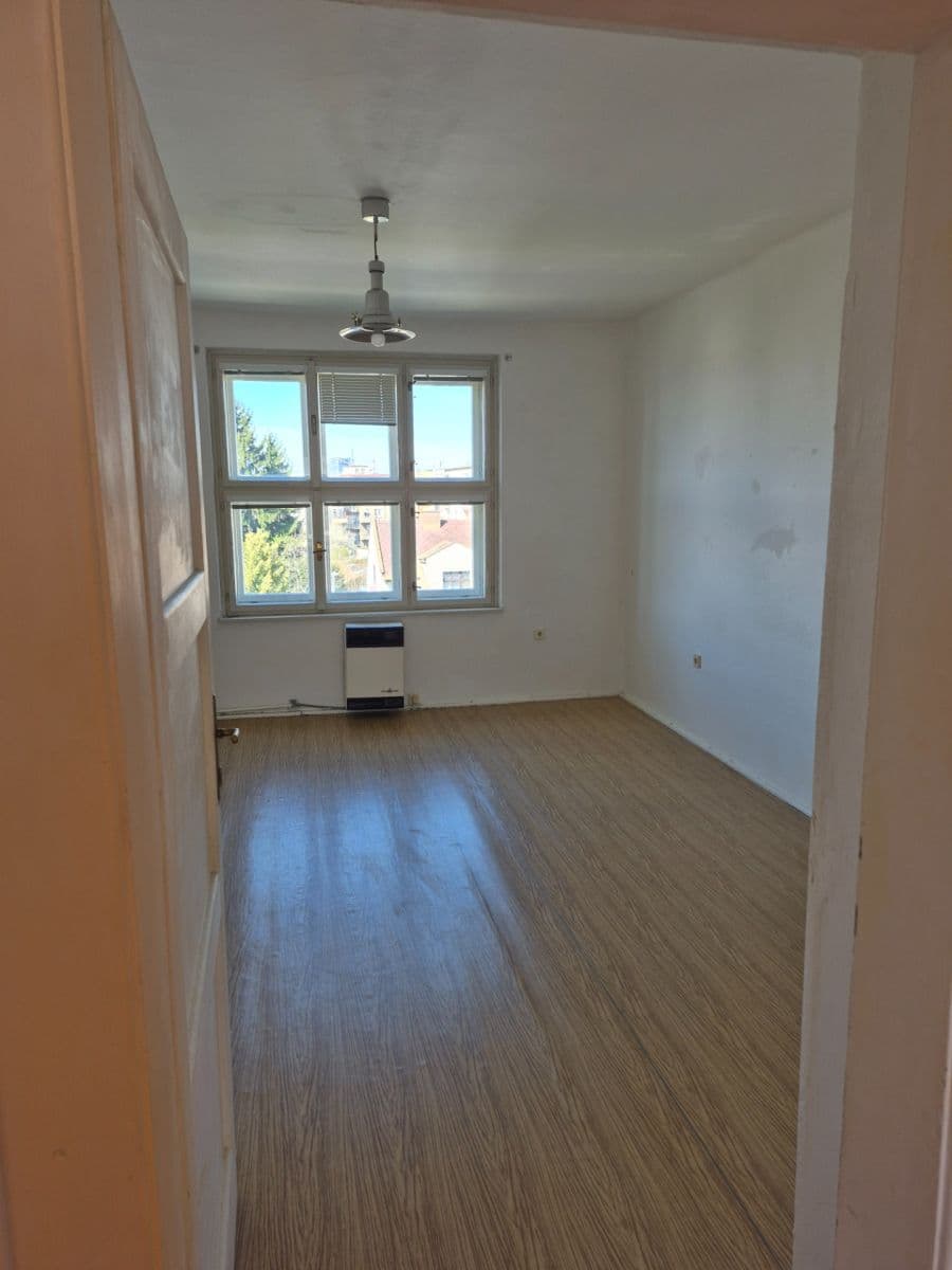 Pronájem bytu 2+kk 48 m², Střelecká, Hradec Králové, Královéhradecký kraj Pronájem bytu 2+kk 48 m², Střelecká, Hradec Králové, Královéhradecký kraj