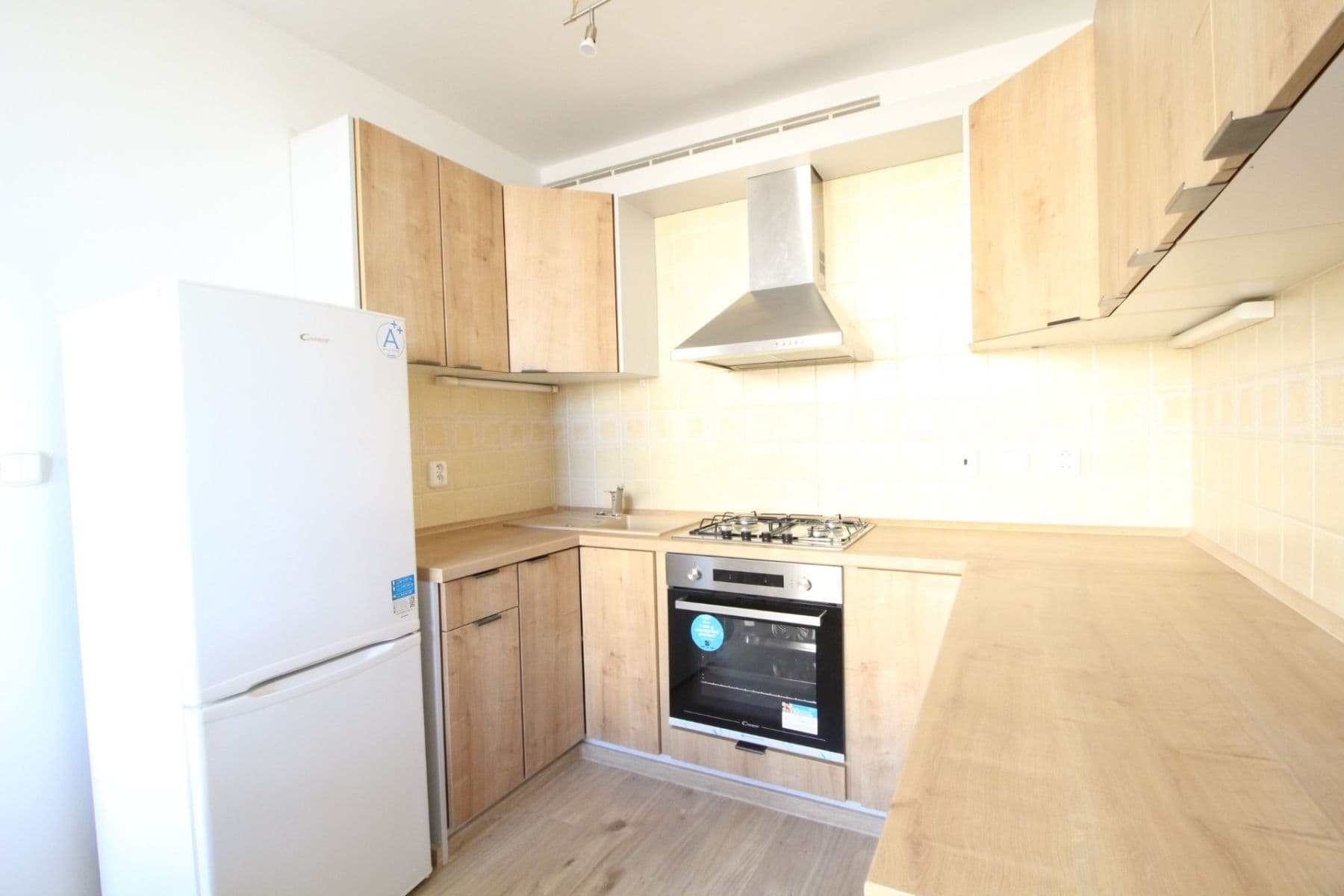 Pronájem bytu 3+1 70 m², Jílovská, Praha, Praha Pronájem bytu 3+1 70 m², Jílovská, Praha, Praha