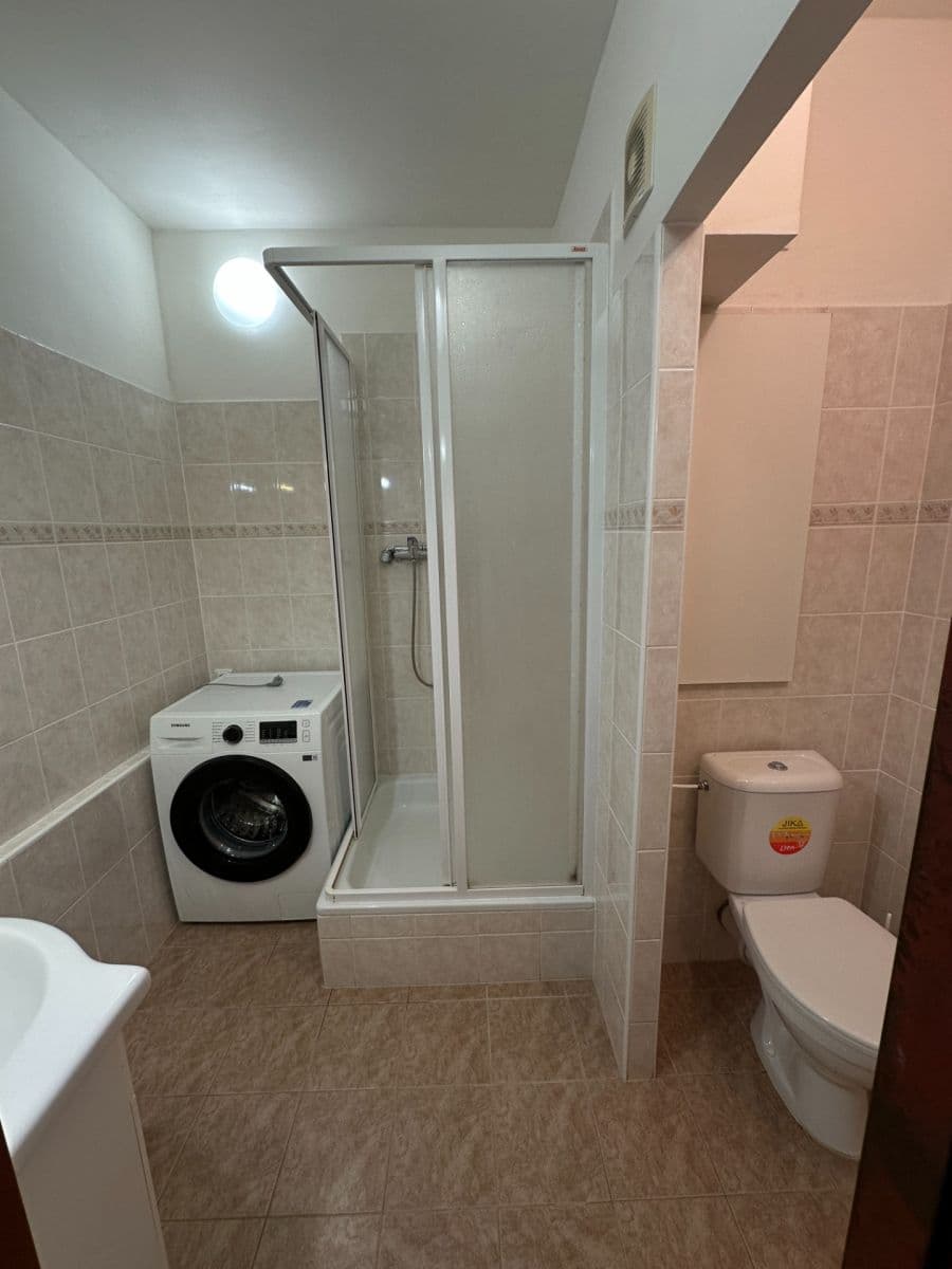 Pronájem bytu 2+1 60 m², Čimelická, Praha, Praha Pronájem bytu 2+1 60 m², Čimelická, Praha, Praha