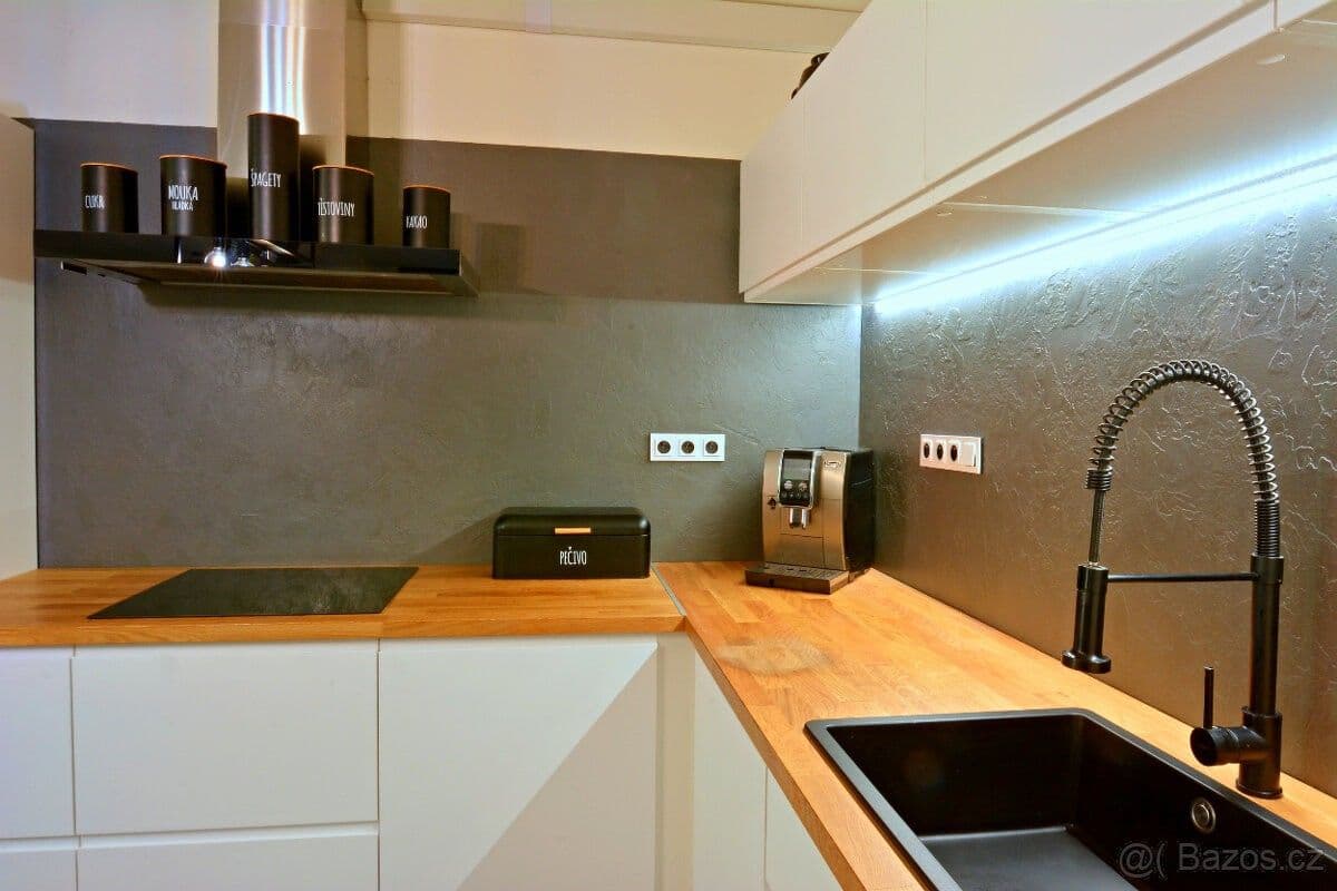 Prodej domu 255 m², pozemek 160 m², Brněnská, Opatovice, Jihomoravský kraj Prodej domu 255 m², pozemek 160 m², Brněnská, Opatovice, Jihomoravský kraj