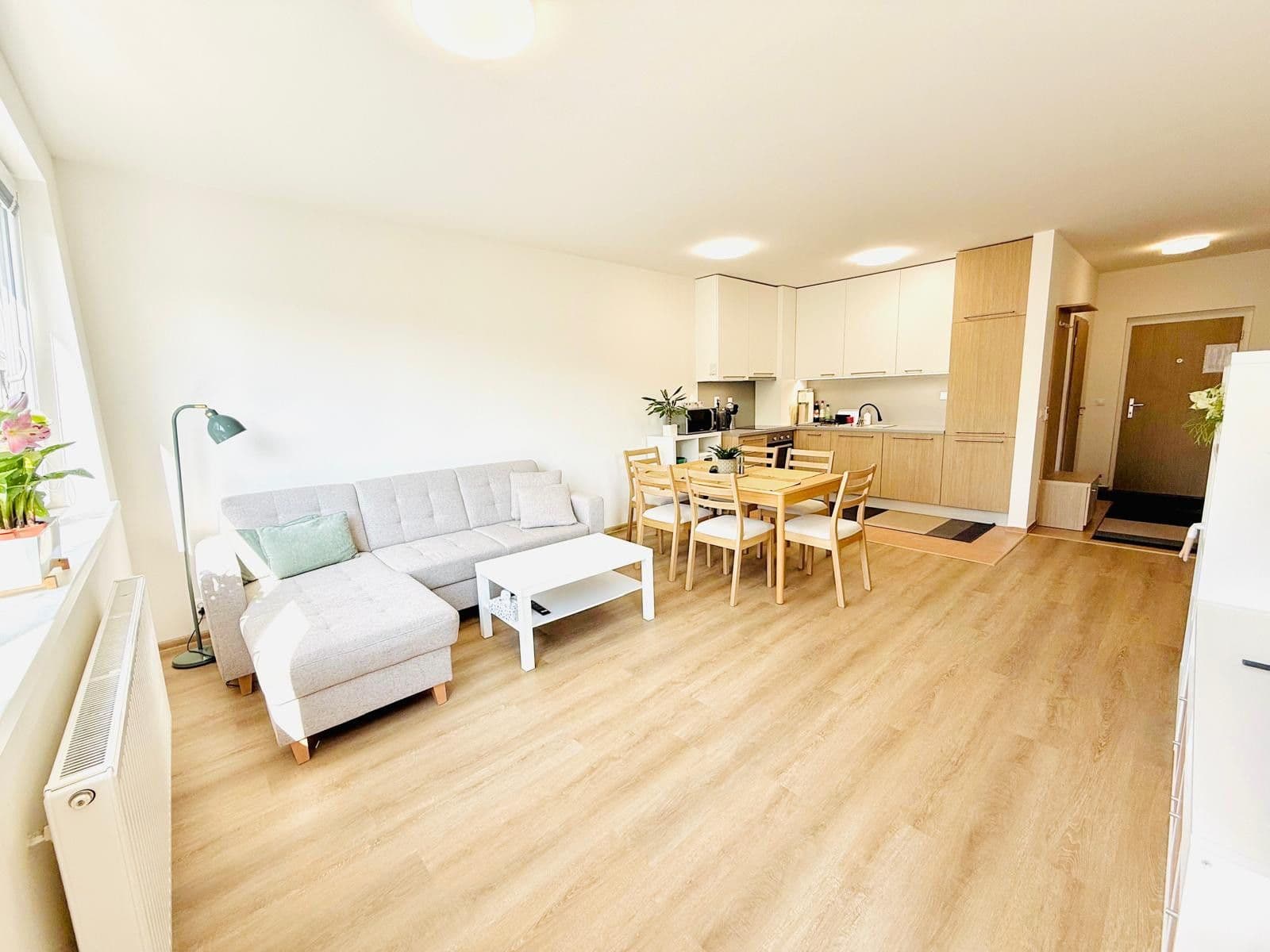 Pronájem bytu 2+kk 62 m², Dřevnická, Zlín, Zlínský kraj Pronájem bytu 2+kk 62 m², Dřevnická, Zlín, Zlínský kraj