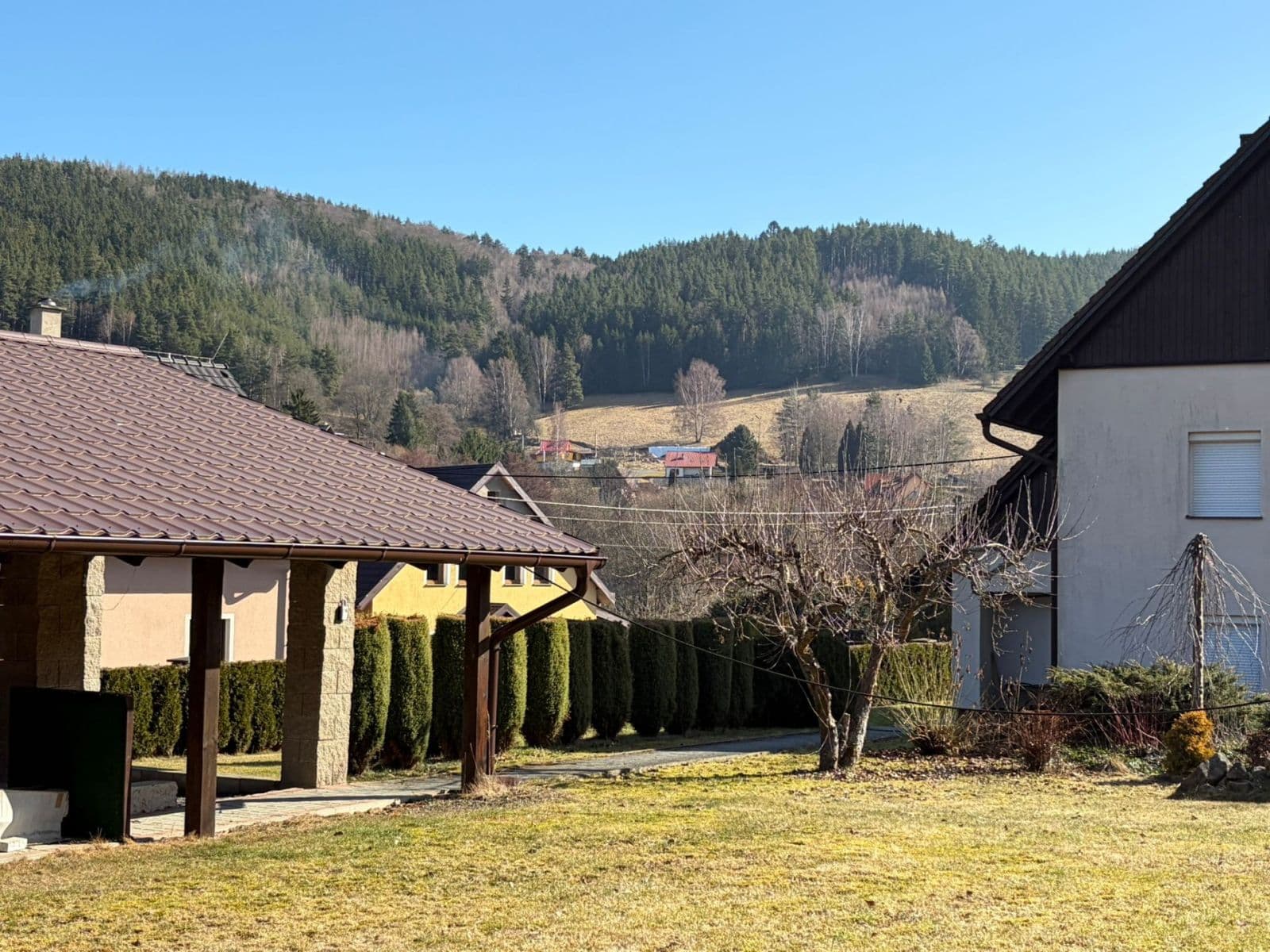 Prodej domu 246 m², pozemek 1.000 m², Teplička, Karlovarský kraj Prodej domu 246 m², pozemek 1.000 m², Teplička, Karlovarský kraj