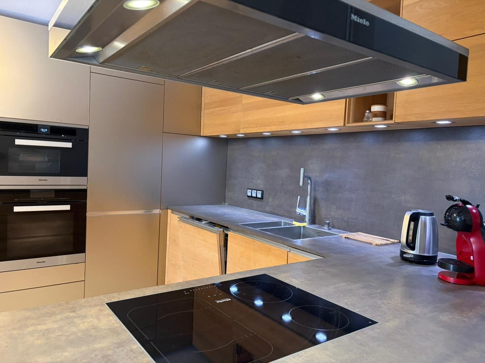Prodej domu 246 m², pozemek 1.000 m², Teplička, Karlovarský kraj Prodej domu 246 m², pozemek 1.000 m², Teplička, Karlovarský kraj