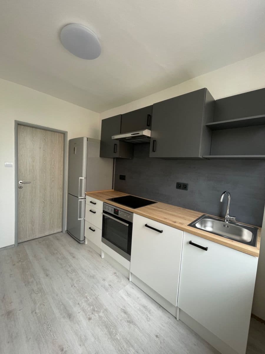 Pronájem bytu 3+1 72 m², Lublinská, Praha, Praha Pronájem bytu 3+1 72 m², Lublinská, Praha, Praha