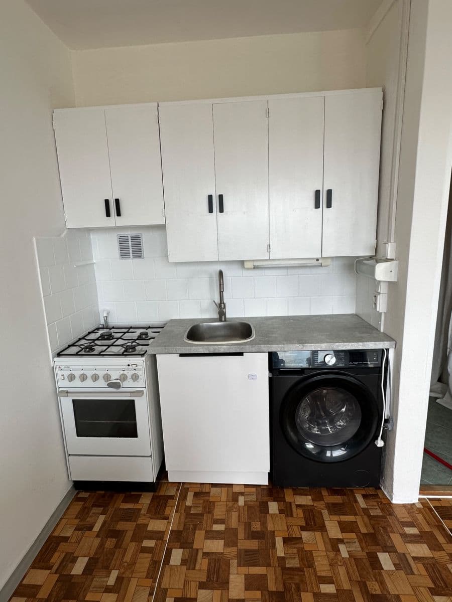 Pronájem bytu 1+kk 25 m², Počernická, Praha, Praha Pronájem bytu 1+kk 25 m², Počernická, Praha, Praha