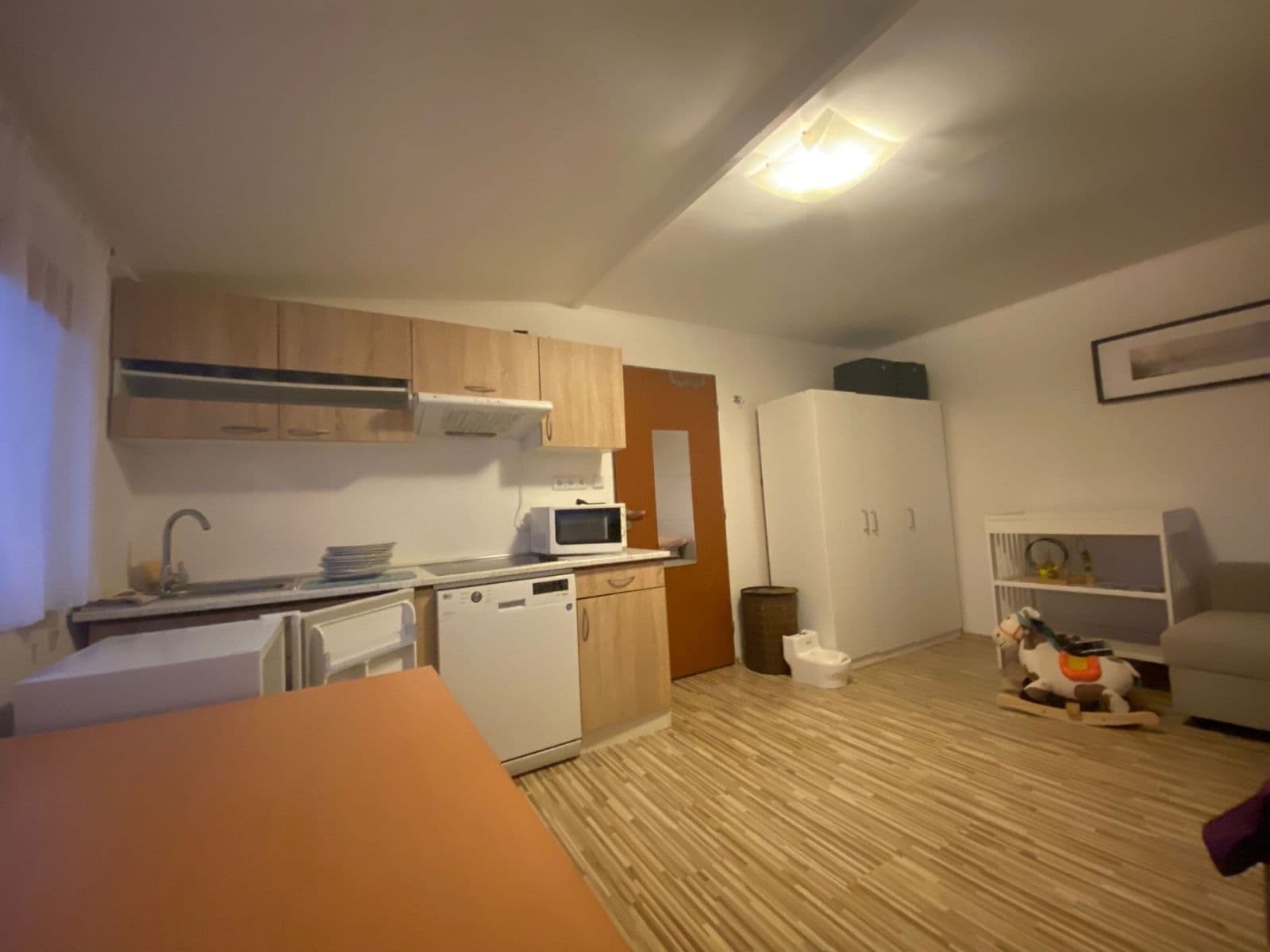 Pronájem bytu 2+kk 60 m², Molákova, Rudná, Středočeský kraj Pronájem bytu 2+kk 60 m², Molákova, Rudná, Středočeský kraj