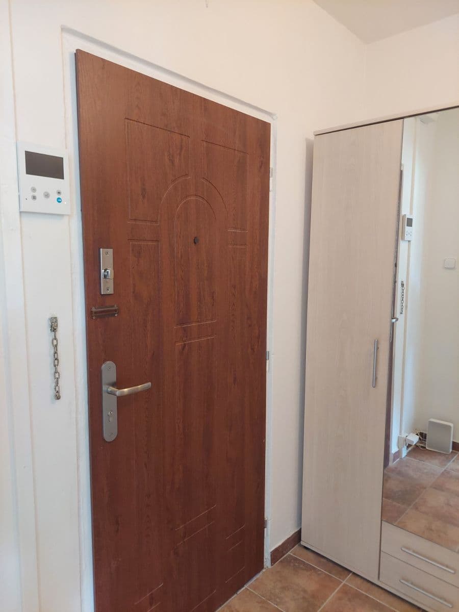 Pronájem bytu 1+1 26 m², Varnsdorfská, Praha, Praha Pronájem bytu 1+1 26 m², Varnsdorfská, Praha, Praha