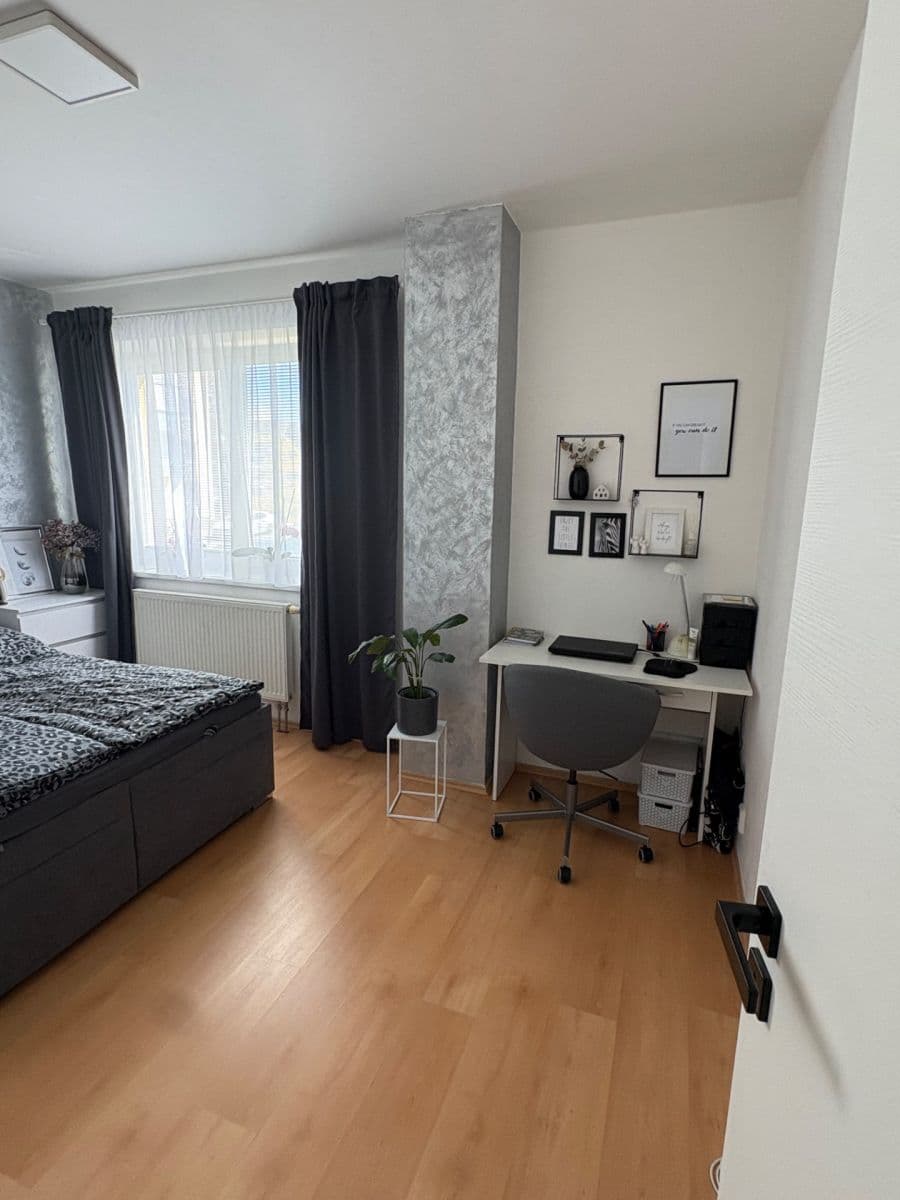 Pronájem bytu 2+kk 62 m², Obránců míru, Třebíč, Kraj Vysočina Pronájem bytu 2+kk 62 m², Obránců míru, Třebíč, Kraj Vysočina