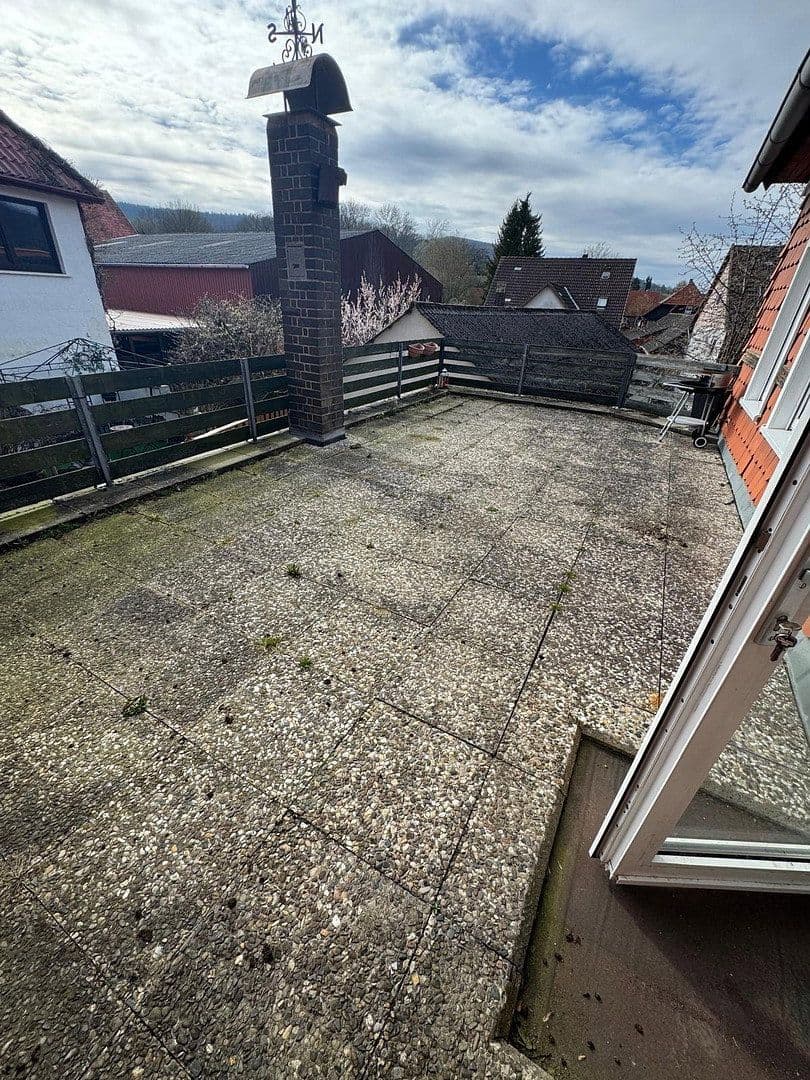 Pronájem bytu 4+1 115 m², Am Breiten 2, Delligsen, Dolní Sasko Pronájem bytu 4+1 115 m², Am Breiten 2, Delligsen, Dolní Sasko