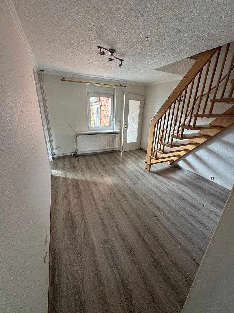 Pronájem bytu 4+1 115 m², Am Breiten 2, Delligsen, Dolní Sasko Pronájem bytu 4+1 115 m², Am Breiten 2, Delligsen, Dolní Sasko