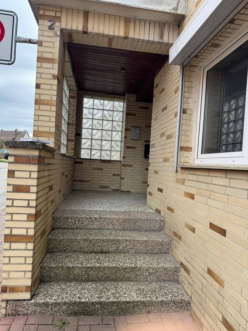 Pronájem bytu 4+1 115 m², Am Breiten 2, Delligsen, Dolní Sasko Pronájem bytu 4+1 115 m², Am Breiten 2, Delligsen, Dolní Sasko