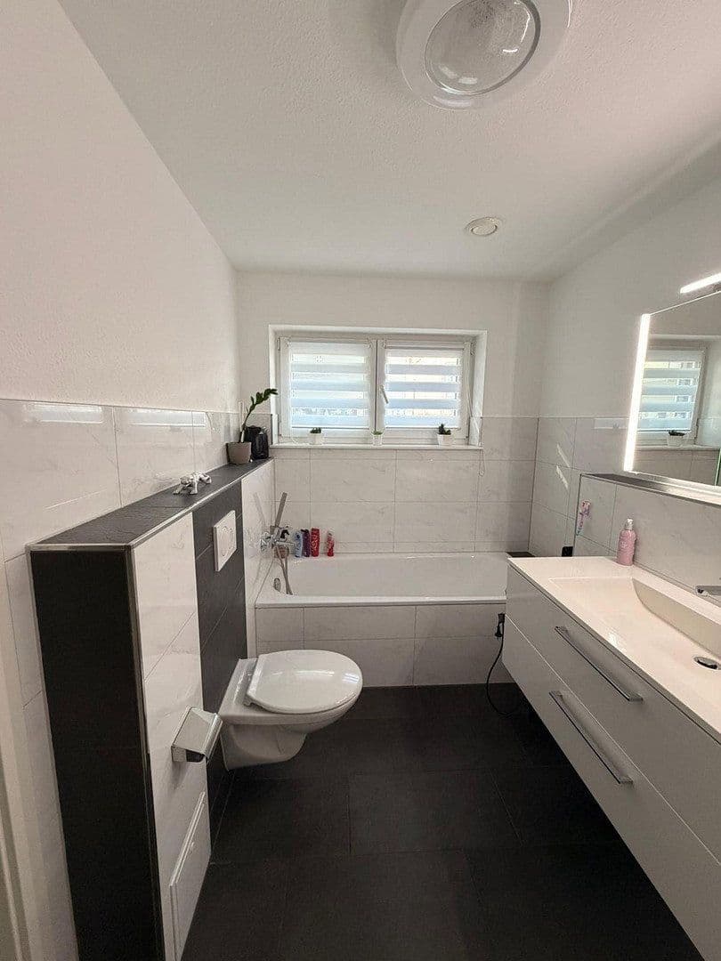 Prodej bytu 3+kk 92 m², Kirchstr 8/3, Spaichingen, Bádensko-Württembersko Prodej bytu 3+kk 92 m², Kirchstr 8/3, Spaichingen, Bádensko-Württembersko