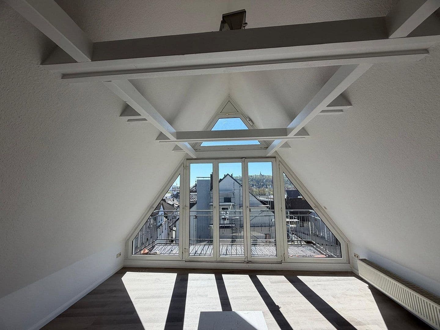 Pronájem bytu 3+1 128 m², Schmidtstraße 12, Rüdesheim am Rhein, Hessen Pronájem bytu 3+1 128 m², Schmidtstraße 12, Rüdesheim am Rhein, Hessen