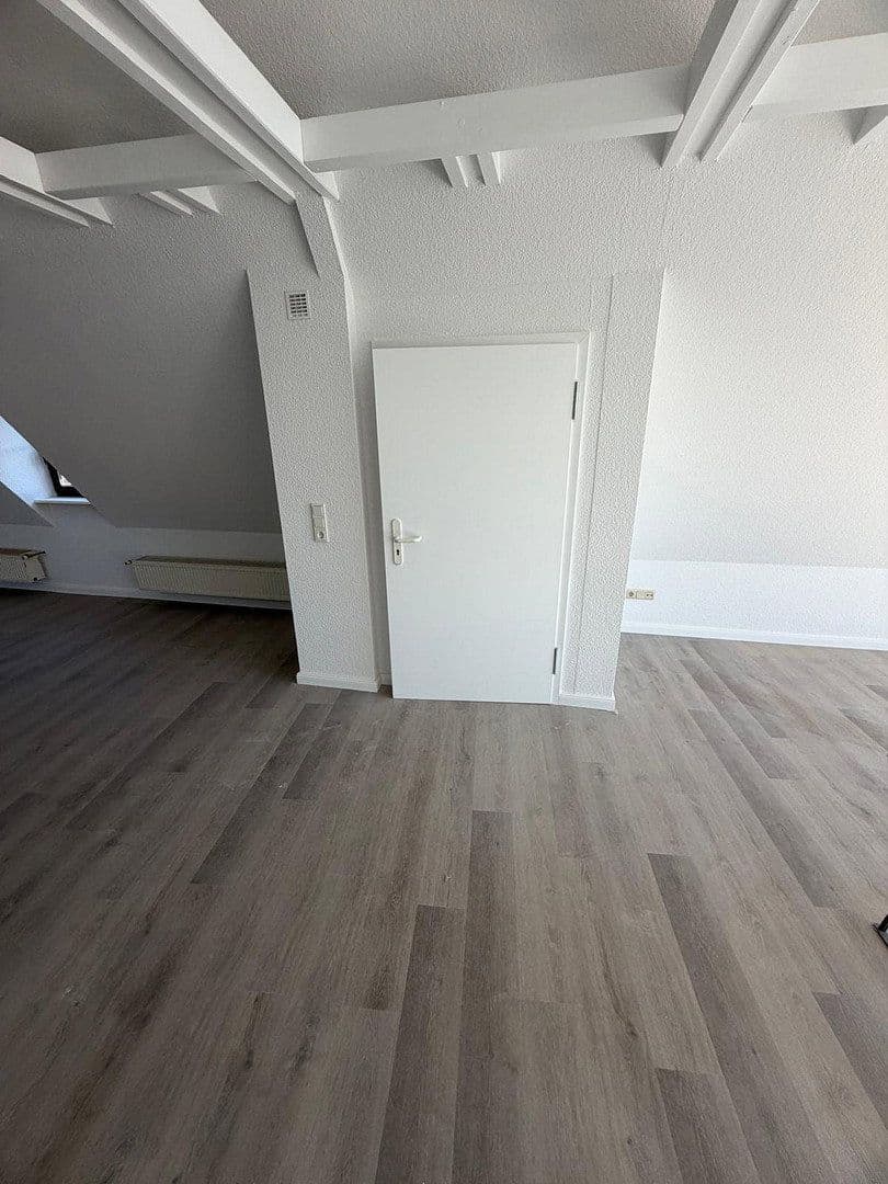 Pronájem bytu 3+1 128 m², Schmidtstraße 12, Rüdesheim am Rhein, Hessen Pronájem bytu 3+1 128 m², Schmidtstraße 12, Rüdesheim am Rhein, Hessen