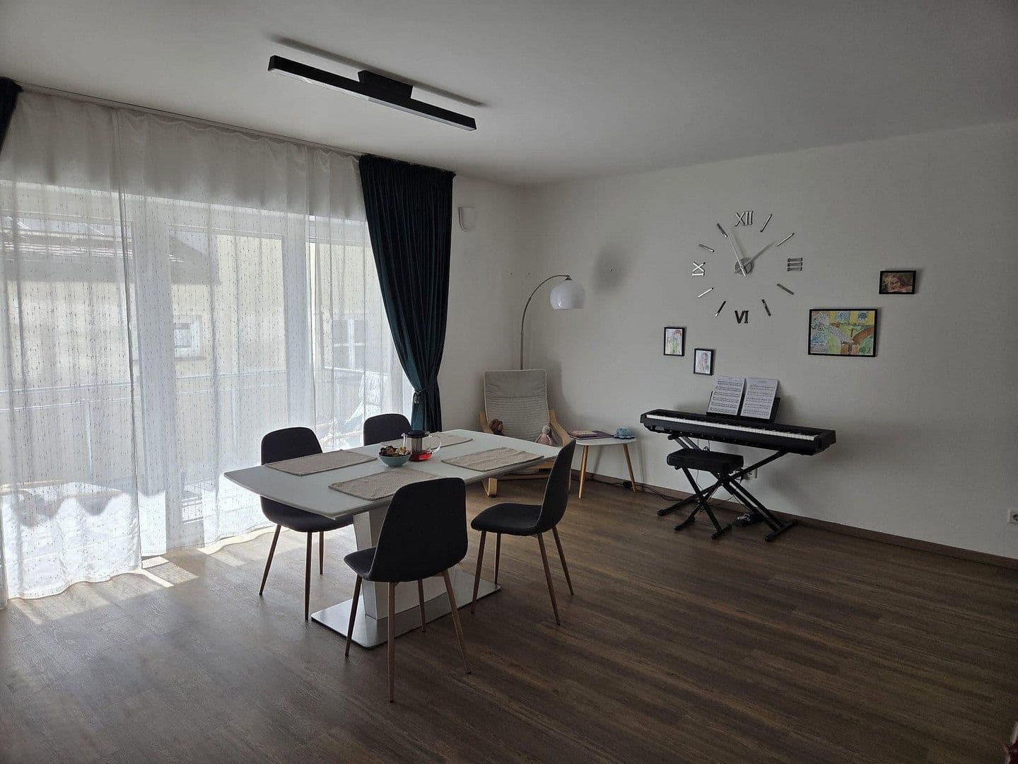 Pronájem bytu 3+1 83 m², Ulrichstr. 10, Abensberg, Bavorsko Pronájem bytu 3+1 83 m², Ulrichstr. 10, Abensberg, Bavorsko