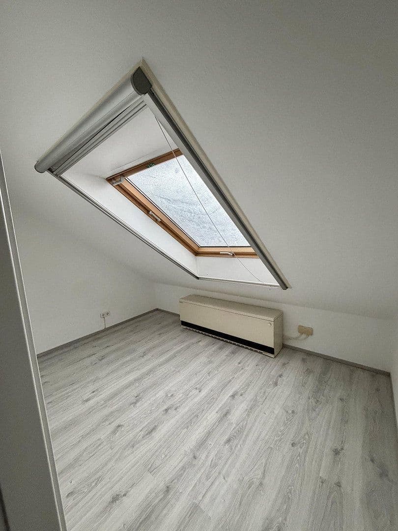 Pronájem bytu 5+1 85 m², Am Brögel 4, Wuppertal, Severní Porýní-Vestfálsko Pronájem bytu 5+1 85 m², Am Brögel 4, Wuppertal, Severní Porýní-Vestfálsko