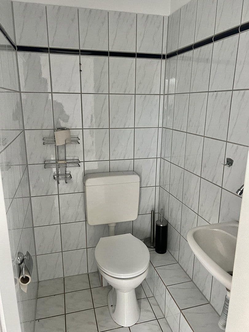 Pronájem bytu 5+1 85 m², Am Brögel 4, Wuppertal, Severní Porýní-Vestfálsko Pronájem bytu 5+1 85 m², Am Brögel 4, Wuppertal, Severní Porýní-Vestfálsko