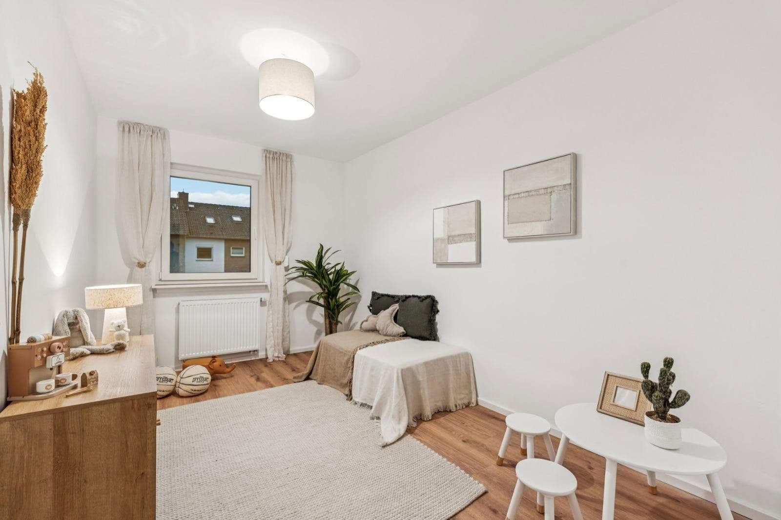 Prodej domu 136 m², pozemek 260 m², Im Brünfeld 3E, Seelze, Dolní Sasko Prodej domu 136 m², pozemek 260 m², Im Brünfeld 3E, Seelze, Dolní Sasko