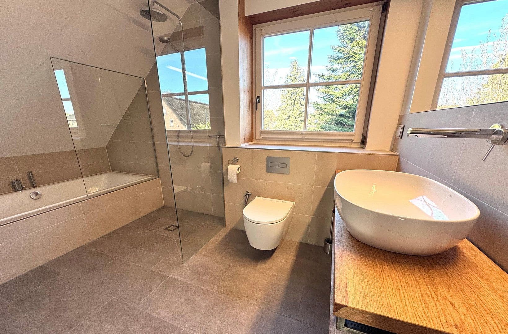 Prodej domu 144 m², pozemek 760 m², Hauptstr. 83, Appen, Šlesvicko-Holštýnsko Prodej domu 144 m², pozemek 760 m², Hauptstr. 83, Appen, Šlesvicko-Holštýnsko