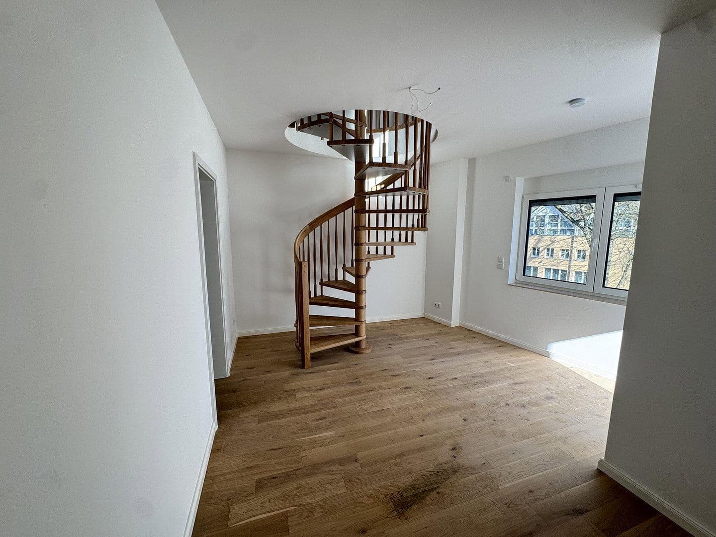 Prodej bytu 3+1 143 m², Kanalstraße 1a, Berlin, Berlín Prodej bytu 3+1 143 m², Kanalstraße 1a, Berlin, Berlín