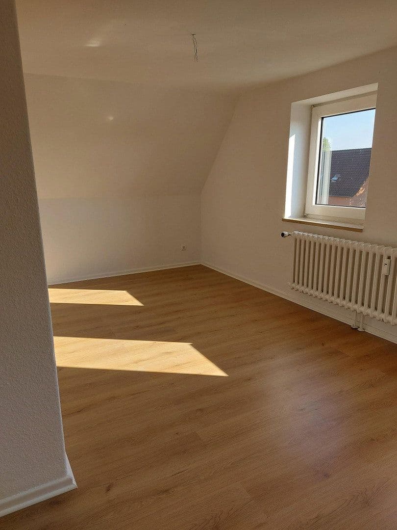 Pronájem bytu 2+1 50 m², Königsberger Str. 6, Kellinghusen, Šlesvicko-Holštýnsko Pronájem bytu 2+1 50 m², Königsberger Str. 6, Kellinghusen, Šlesvicko-Holštýnsko