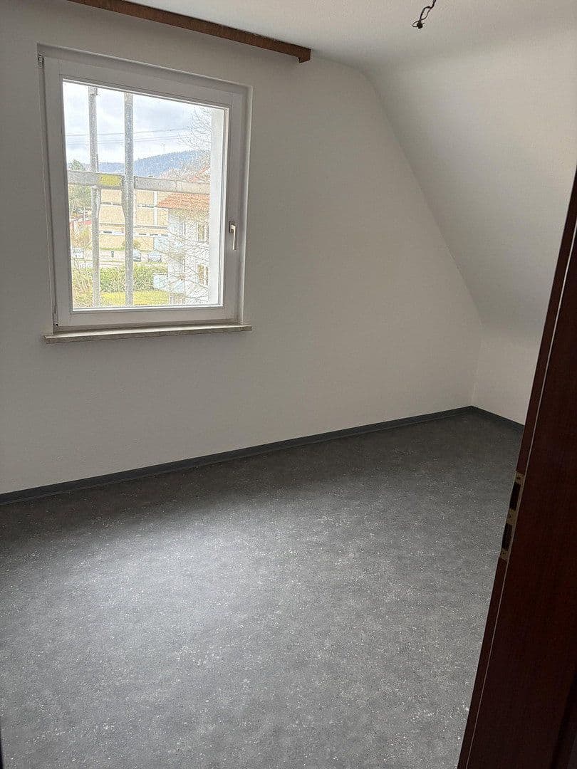 Pronájem bytu 2+kk 48 m², Alte Höfener Straße 46, Bad Wildbad, Bádensko-Württembersko Pronájem bytu 2+kk 48 m², Alte Höfener Straße 46, Bad Wildbad, Bádensko-Württembersko