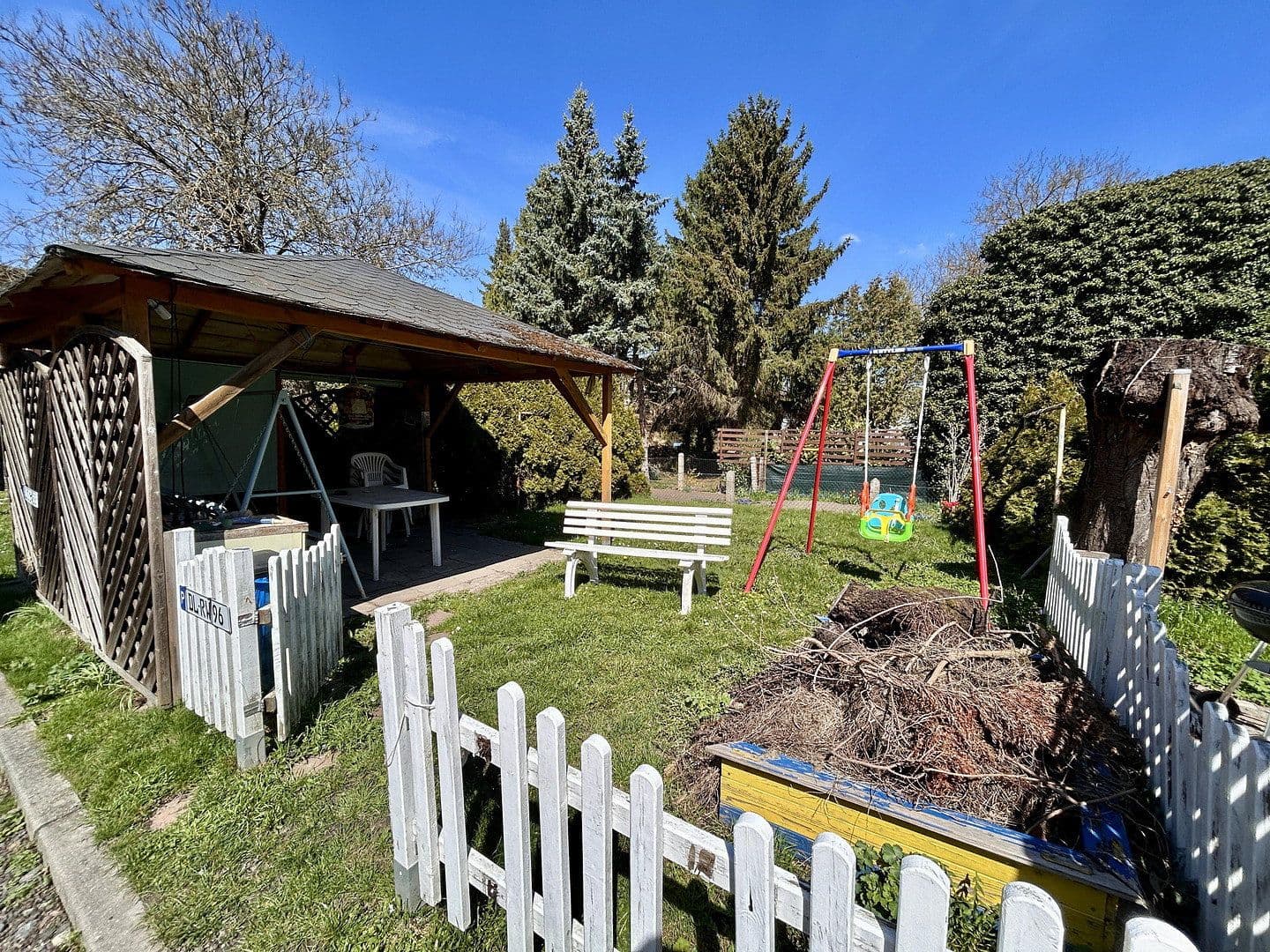 Pronájem bytu 2+1 58 m², Grimmaische Straße 40, Döbeln, Sasko Pronájem bytu 2+1 58 m², Grimmaische Straße 40, Döbeln, Sasko