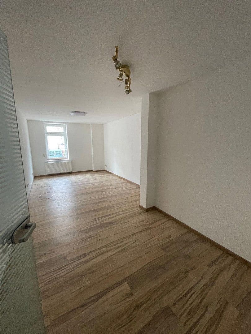 Pronájem bytu 3+1 115 m², Döbeln, Sasko Pronájem bytu 3+1 115 m², Döbeln, Sasko