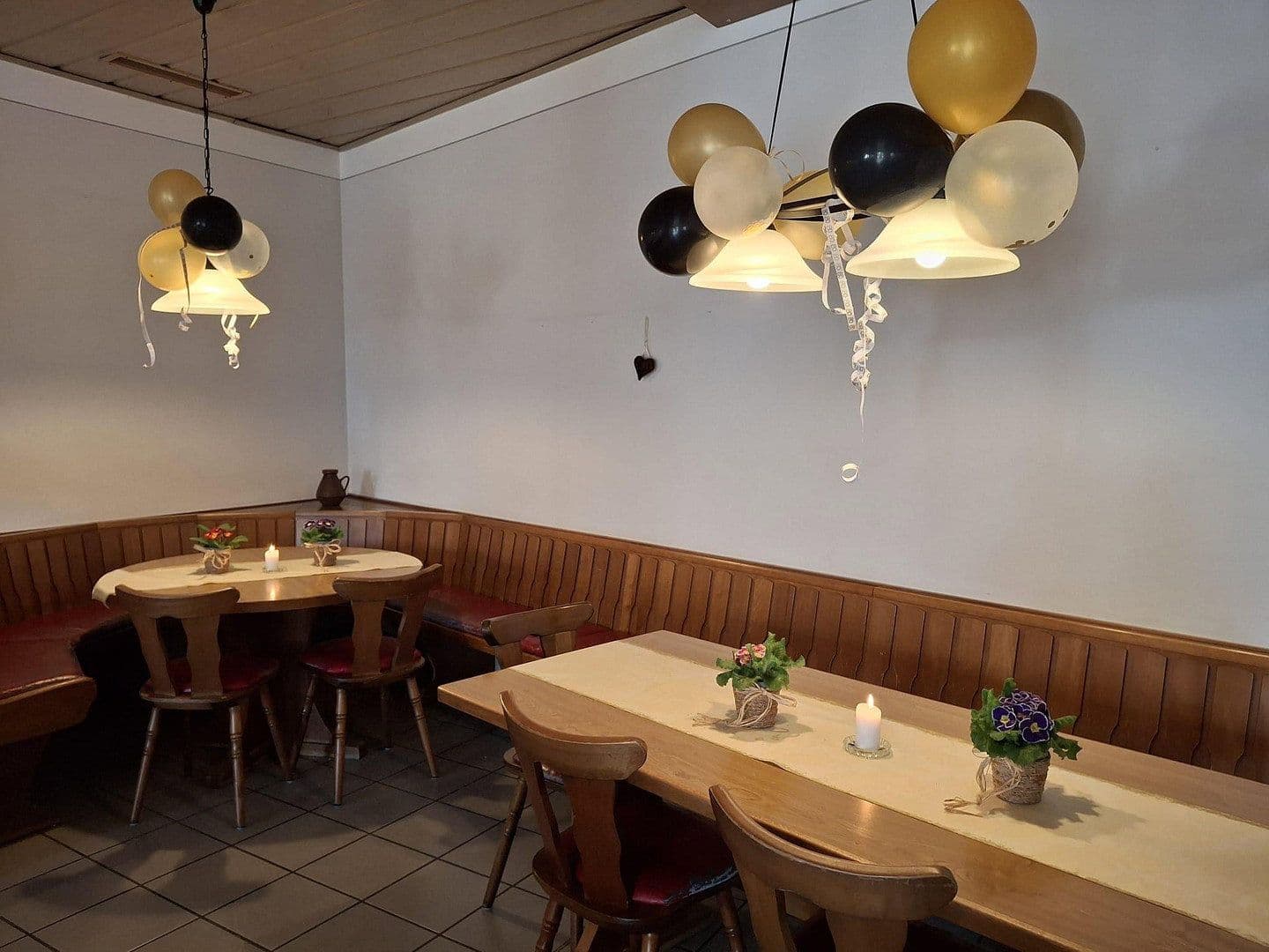 Pronájem nebytového prostoru 400 m², Untere Gasse 1, Velburg, Bavorsko Pronájem nebytového prostoru 400 m², Untere Gasse 1, Velburg, Bavorsko