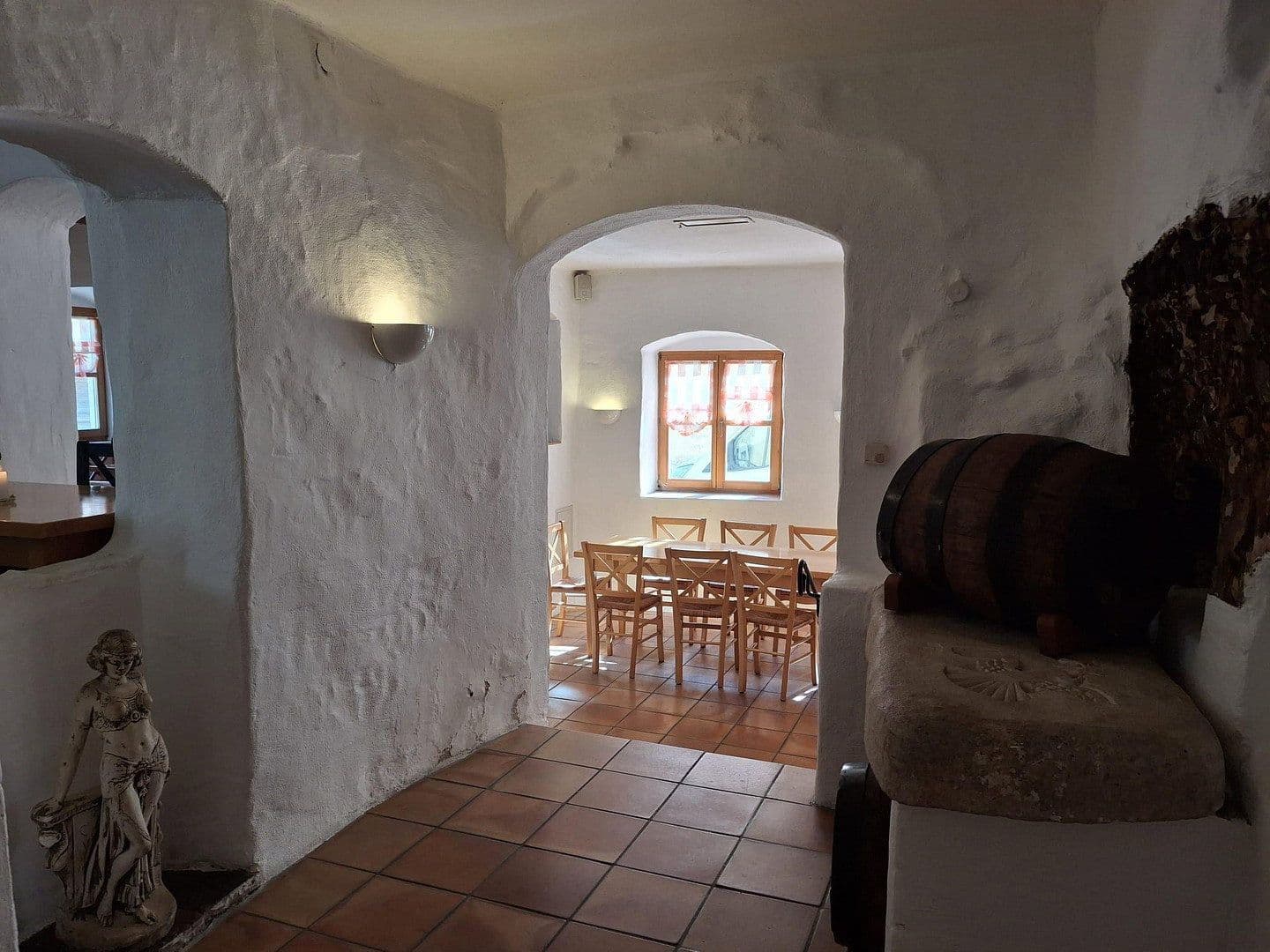 Pronájem nebytového prostoru 400 m², Untere Gasse 1, Velburg, Bavorsko Pronájem nebytového prostoru 400 m², Untere Gasse 1, Velburg, Bavorsko