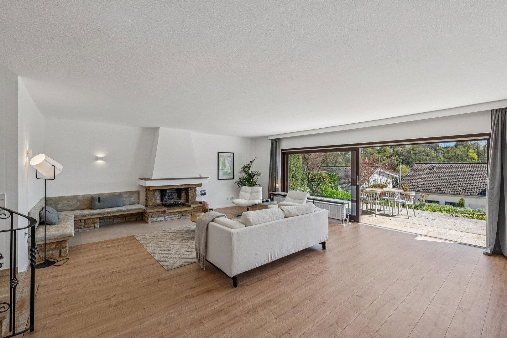 Prodej domu 177 m², pozemek 364 m², Bad Soden am Taunus, Hessen Prodej domu 177 m², pozemek 364 m², Bad Soden am Taunus, Hessen