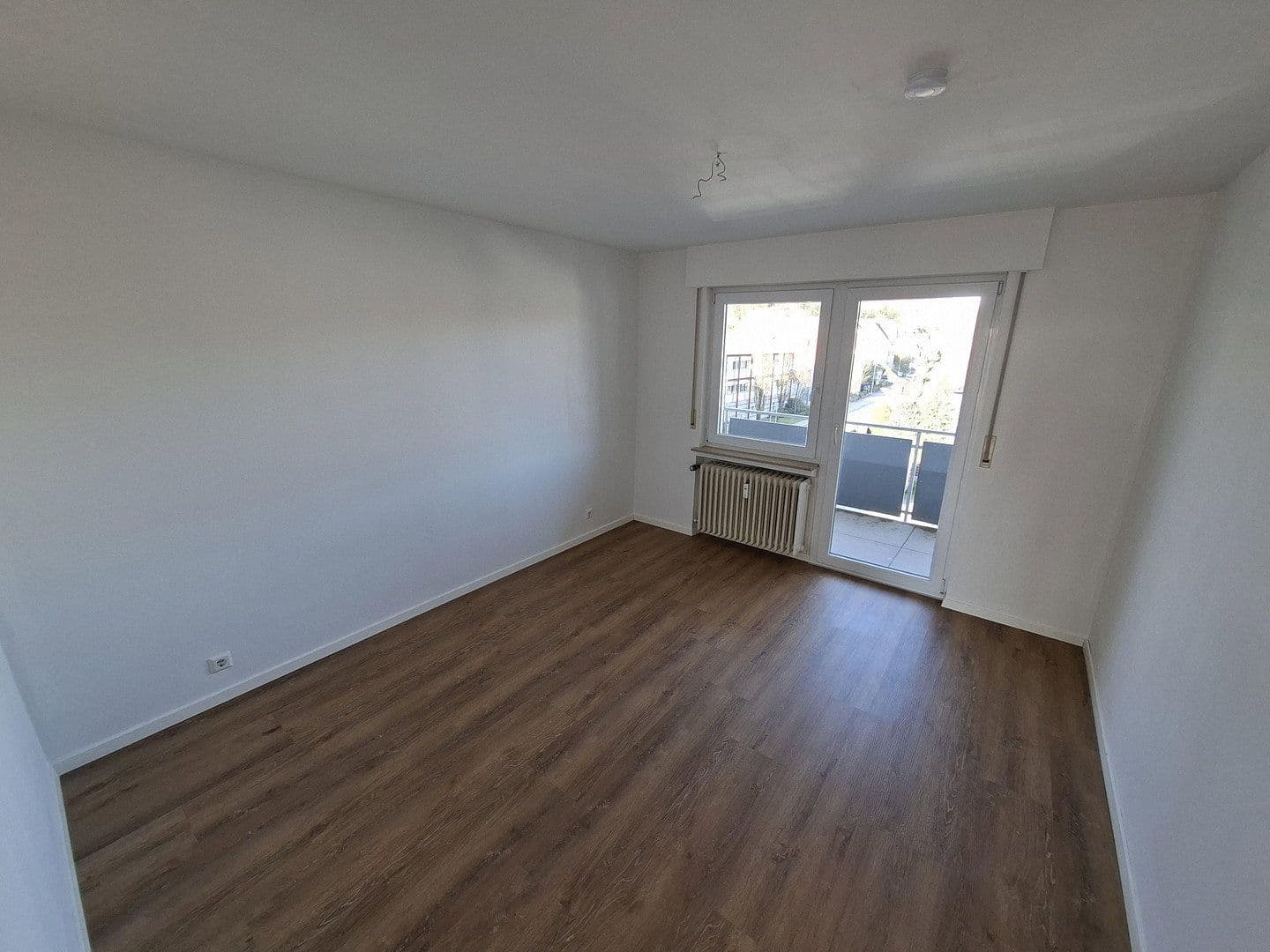 Pronájem bytu 2+1 56 m², Bahnhofstrasse 33, Weissach, Bádensko-Württembersko Pronájem bytu 2+1 56 m², Bahnhofstrasse 33, Weissach, Bádensko-Württembersko