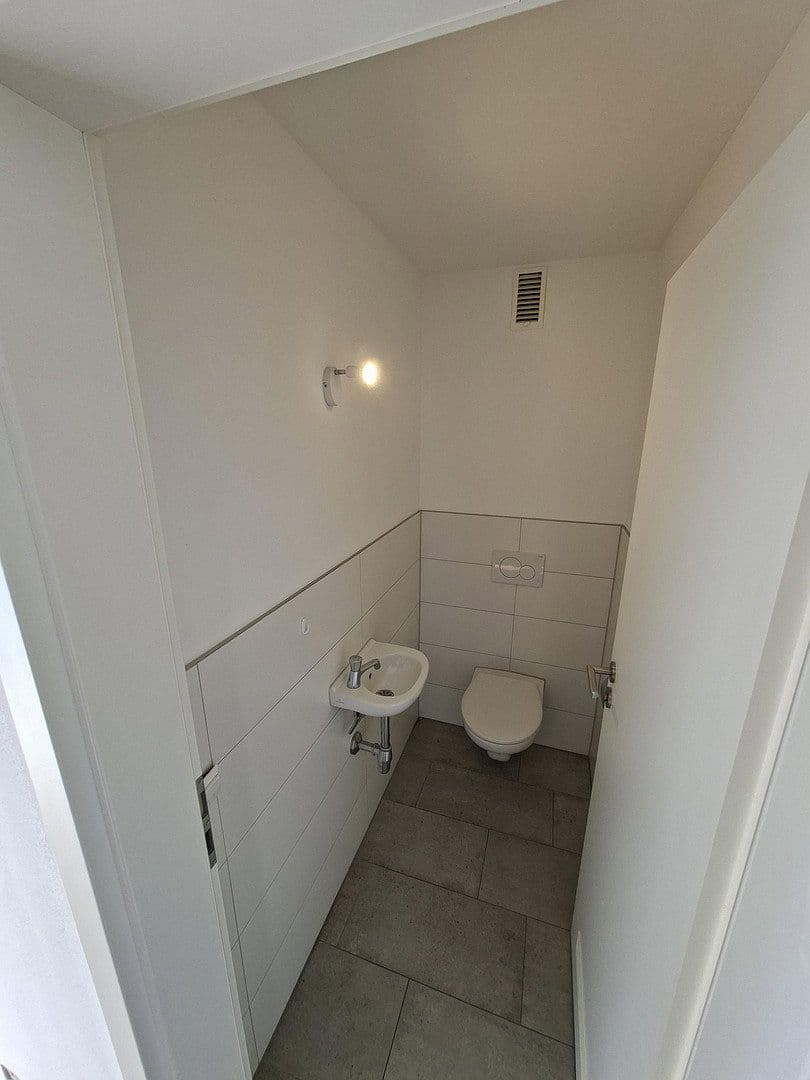 Pronájem bytu 2+1 56 m², Bahnhofstrasse 33, Weissach, Bádensko-Württembersko Pronájem bytu 2+1 56 m², Bahnhofstrasse 33, Weissach, Bádensko-Württembersko