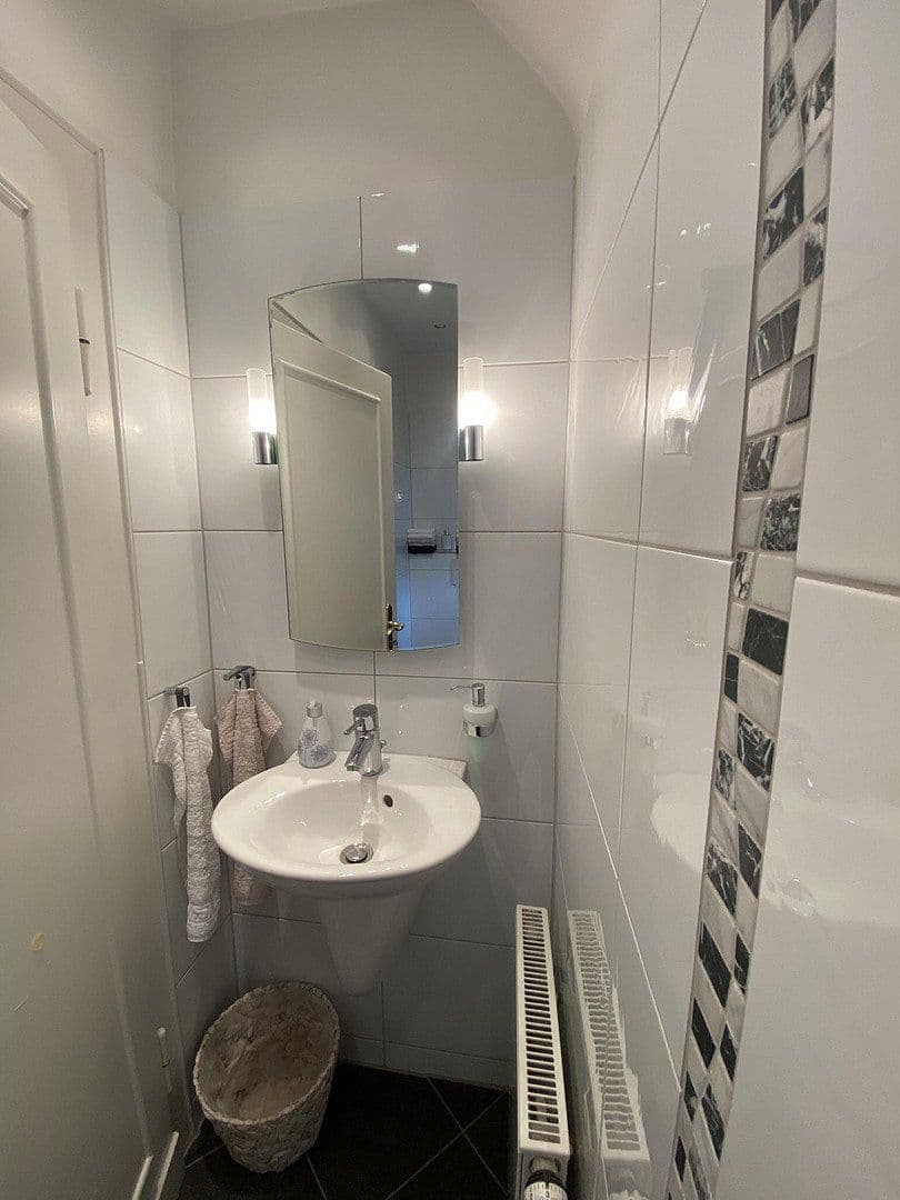 Prodej domu 124 m², pozemek 506 m², Duisburg, Severní Porýní-Vestfálsko Prodej domu 124 m², pozemek 506 m², Duisburg, Severní Porýní-Vestfálsko