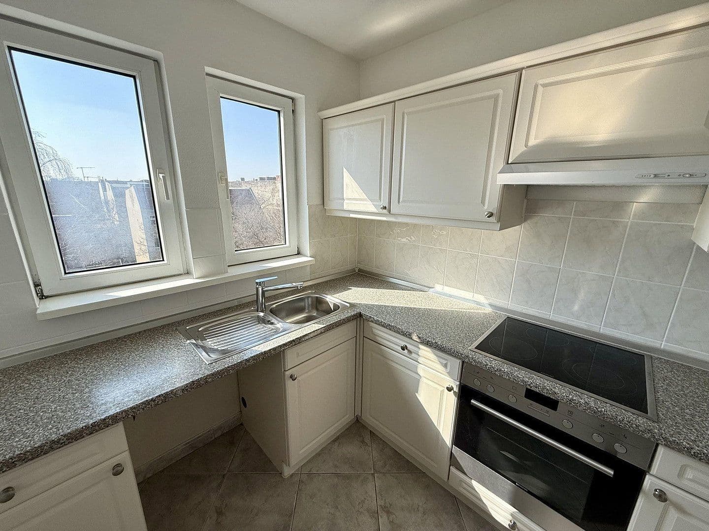 Prodej bytu 2+1 69 m², Malplaquetstraße 35, Berlin, Berlín Prodej bytu 2+1 69 m², Malplaquetstraße 35, Berlin, Berlín