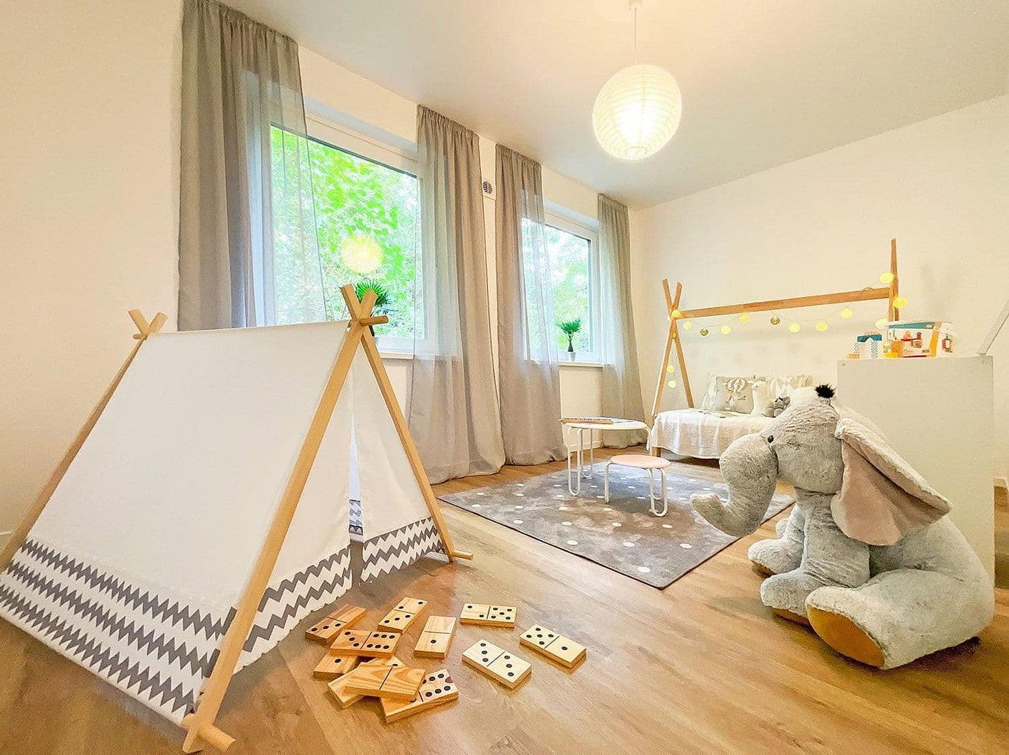 Prodej bytu 4+1 93 m², Bannewitz, Sasko Prodej bytu 4+1 93 m², Bannewitz, Sasko