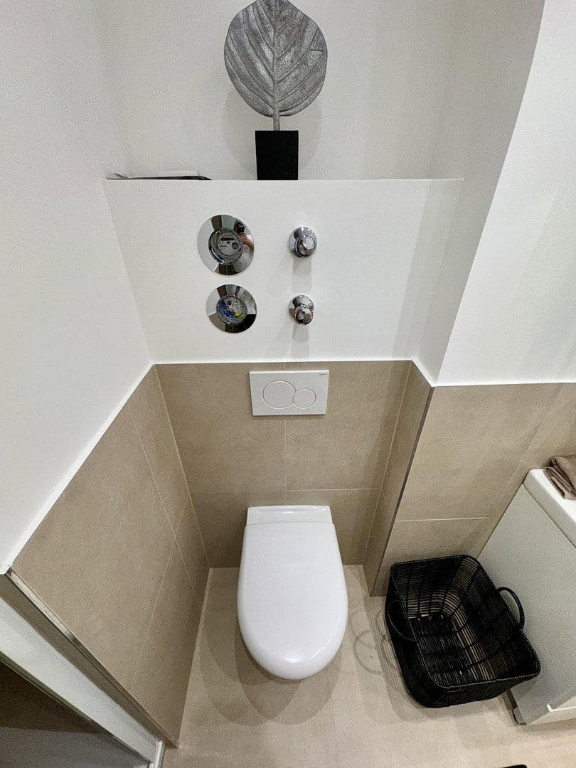 Prodej bytu 3+1 77 m², Köln, Severní Porýní-Vestfálsko Prodej bytu 3+1 77 m², Köln, Severní Porýní-Vestfálsko