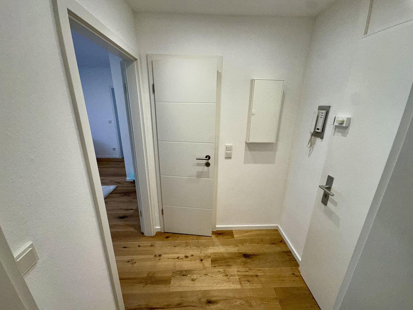 Prodej bytu 3+1 77 m², Köln, Severní Porýní-Vestfálsko Prodej bytu 3+1 77 m², Köln, Severní Porýní-Vestfálsko