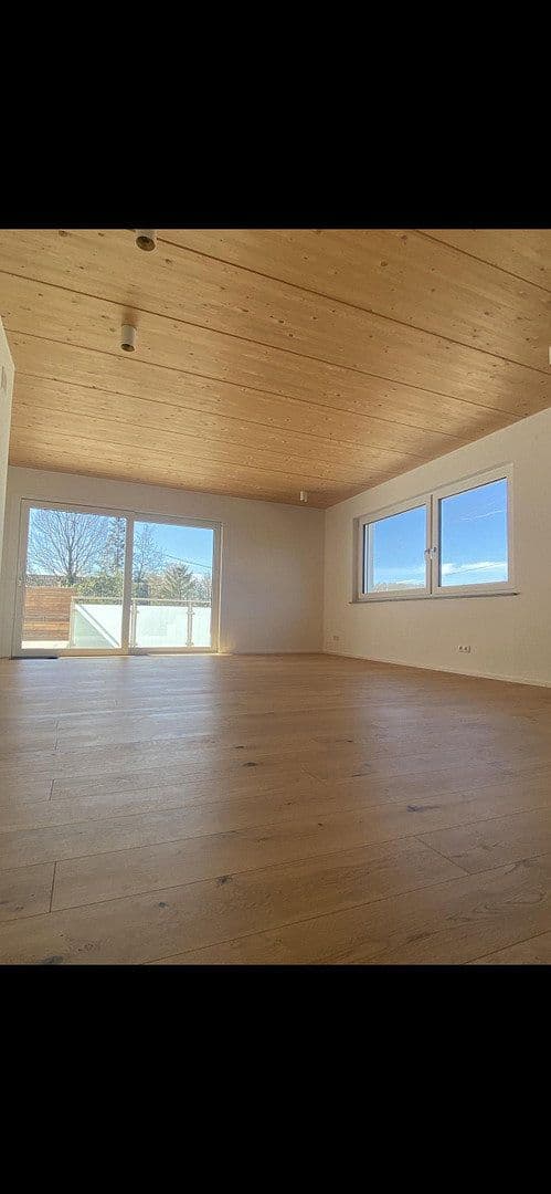 Pronájem bytu 3+1 95 m², Backnang, Bádensko-Württembersko Pronájem bytu 3+1 95 m², Backnang, Bádensko-Württembersko