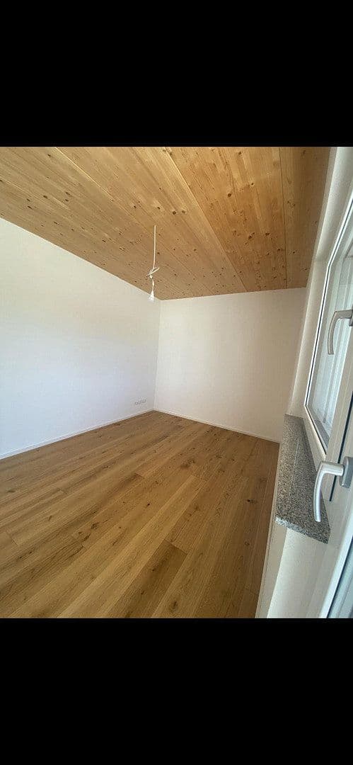 Pronájem bytu 3+1 95 m², Backnang, Bádensko-Württembersko Pronájem bytu 3+1 95 m², Backnang, Bádensko-Württembersko