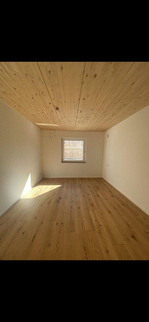 Pronájem bytu 3+1 95 m², Backnang, Bádensko-Württembersko Pronájem bytu 3+1 95 m², Backnang, Bádensko-Württembersko