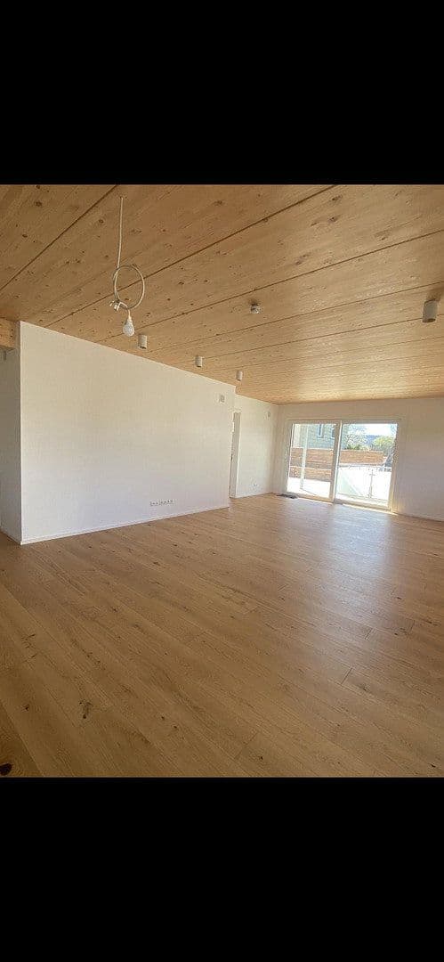 Pronájem bytu 3+1 95 m², Backnang, Bádensko-Württembersko Pronájem bytu 3+1 95 m², Backnang, Bádensko-Württembersko
