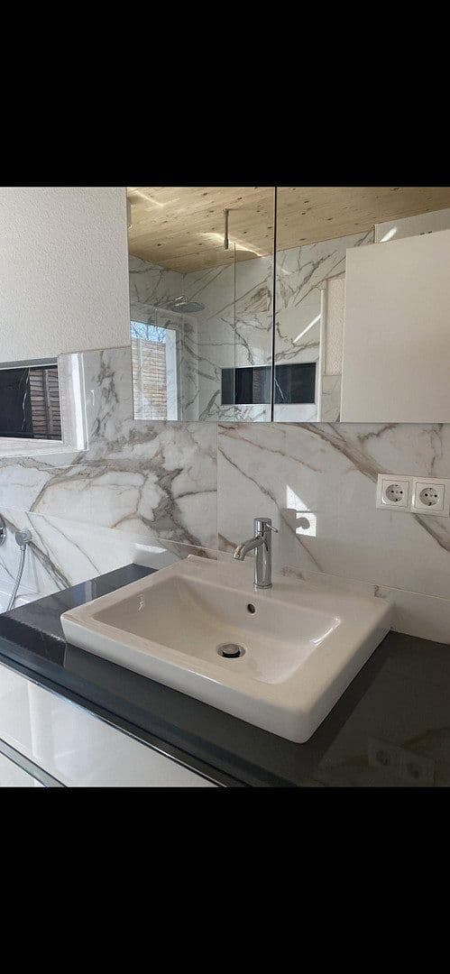 Pronájem bytu 3+1 95 m², Backnang, Bádensko-Württembersko Pronájem bytu 3+1 95 m², Backnang, Bádensko-Württembersko