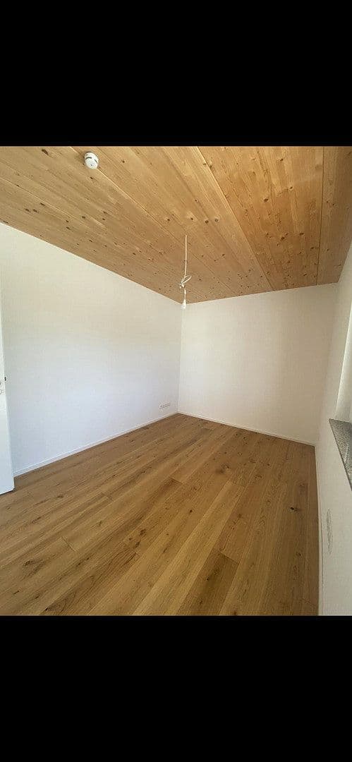 Pronájem bytu 3+1 95 m², Backnang, Bádensko-Württembersko Pronájem bytu 3+1 95 m², Backnang, Bádensko-Württembersko
